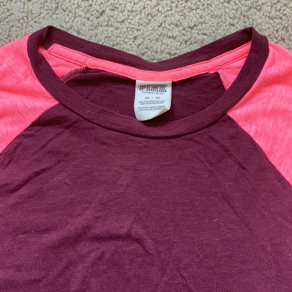 Victoria’s Secret Pink Baseball Tee Size XS - Picture 2 of 9